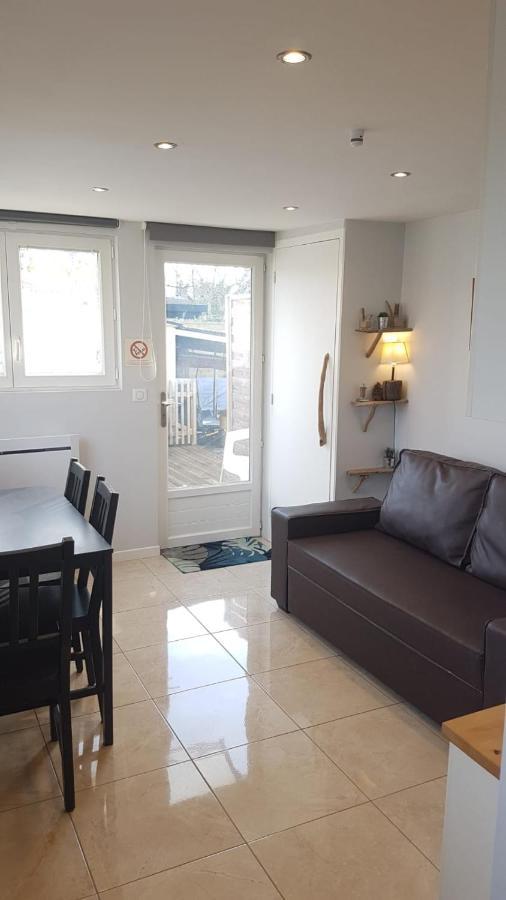 Maisonnette Bois Flottes Salles  Ngoại thất bức ảnh